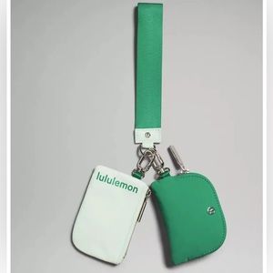 lululemon dual pouch wristlet